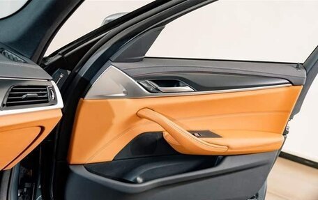 BMW 5 серия, 2022 год, 3 980 000 рублей, 9 фотография