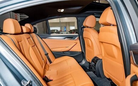 BMW 5 серия, 2022 год, 3 980 000 рублей, 19 фотография