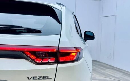 Honda Vezel, 2023 год, 2 000 000 рублей, 17 фотография