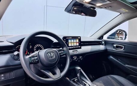 Honda Vezel, 2023 год, 2 000 000 рублей, 13 фотография