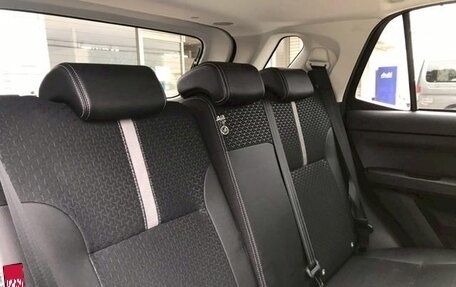 Daihatsu Rocky, 2022 год, 1 095 000 рублей, 25 фотография