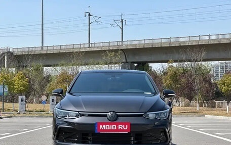 Volkswagen Golf VIII, 2022 год, 1 820 099 рублей, 2 фотография