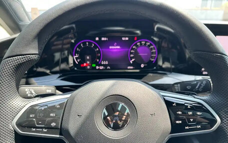 Volkswagen Golf VIII, 2022 год, 1 820 099 рублей, 11 фотография
