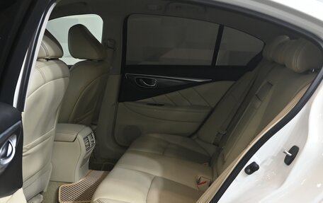 Infiniti Q50 I рестайлинг, 2014 год, 1 950 000 рублей, 13 фотография