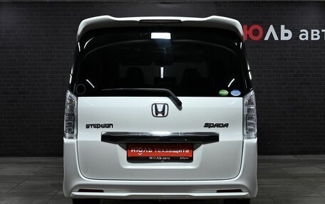 Honda Stepwgn IV, 2015 год, 1 925 000 рублей, 5 фотография