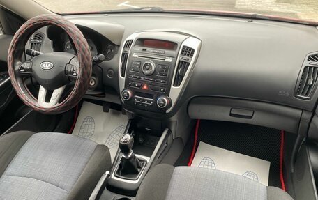 KIA cee'd I рестайлинг, 2011 год, 579 000 рублей, 8 фотография