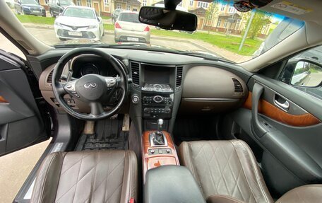 Infiniti QX70, 2016 год, 2 270 000 рублей, 7 фотография