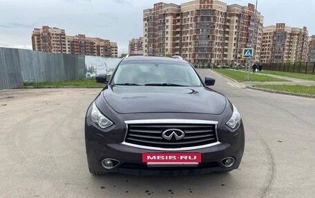 Infiniti QX70, 2016 год, 2 270 000 рублей, 2 фотография