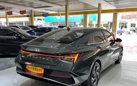 Hyundai Elantra, 2025 год, 1 938 000 рублей, 6 фотография