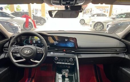 Hyundai Elantra, 2025 год, 1 938 000 рублей, 10 фотография