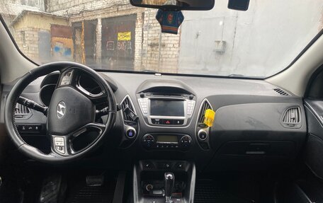 Hyundai ix35 I рестайлинг, 2010 год, 1 300 000 рублей, 11 фотография