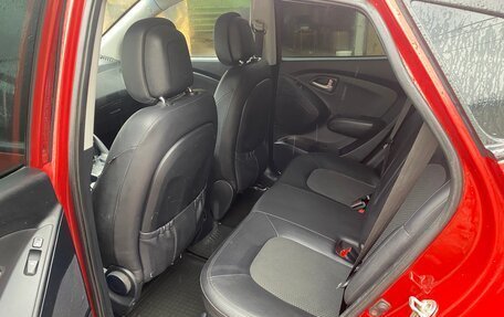 Hyundai ix35 I рестайлинг, 2010 год, 1 300 000 рублей, 10 фотография