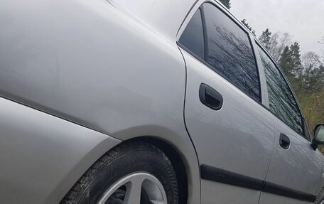 Mitsubishi Carisma I, 2002 год, 350 000 рублей, 11 фотография