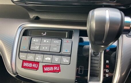 Honda Stepwgn IV, 2021 год, 1 629 000 рублей, 16 фотография