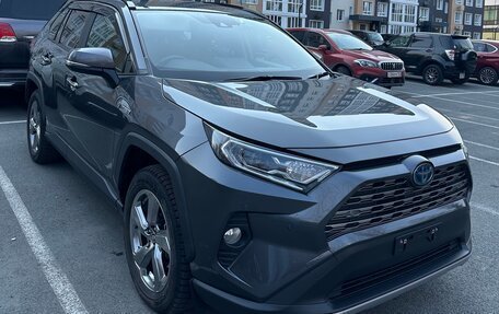 Toyota RAV4, 2019 год, 2 850 000 рублей, 1 фотография