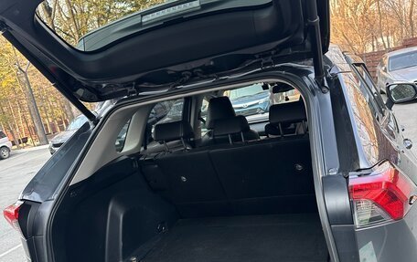 Toyota RAV4, 2019 год, 2 850 000 рублей, 4 фотография