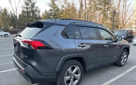 Toyota RAV4, 2019 год, 2 850 000 рублей, 2 фотография