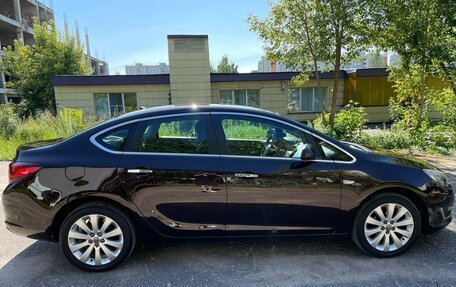 Opel Astra J, 2013 год, 900 000 рублей, 5 фотография