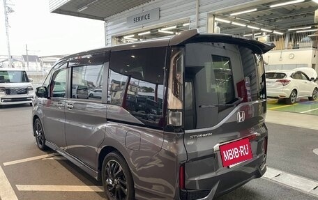 Honda Stepwgn IV, 2021 год, 1 652 000 рублей, 3 фотография