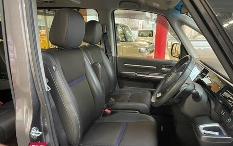 Honda Stepwgn IV, 2021 год, 1 652 000 рублей, 15 фотография