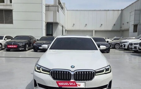 BMW 5 серия, 2021 год, 3 350 000 рублей, 2 фотография