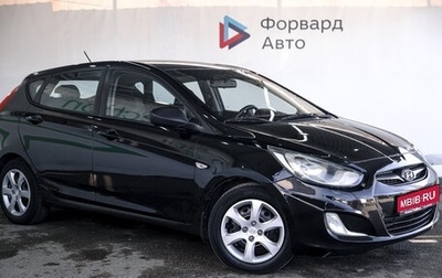 Hyundai Solaris II рестайлинг, 2012 год, 600 000 рублей, 1 фотография