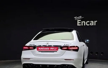 Mercedes-Benz E-Класс, 2022 год, 6 165 855 рублей, 5 фотография