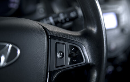 Hyundai Solaris II рестайлинг, 2012 год, 600 000 рублей, 14 фотография