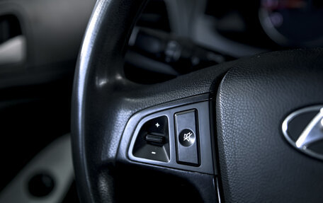 Hyundai Solaris II рестайлинг, 2012 год, 600 000 рублей, 15 фотография