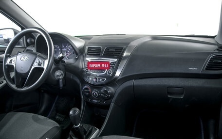 Hyundai Solaris II рестайлинг, 2012 год, 600 000 рублей, 6 фотография