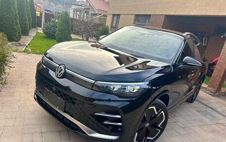 Volkswagen Tiguan, 2024 год, 4 399 000 рублей, 1 фотография