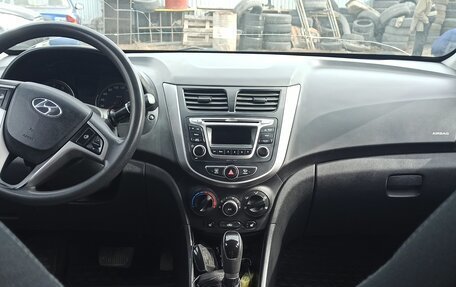 Hyundai Solaris II рестайлинг, 2014 год, 880 000 рублей, 7 фотография