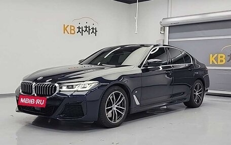 BMW 5 серия, 2021 год, 3 830 000 рублей, 2 фотография