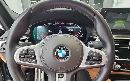 BMW 5 серия, 2021 год, 3 830 000 рублей, 9 фотография
