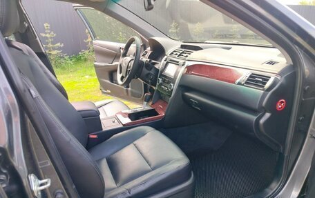 Toyota Camry, 2012 год, 1 650 000 рублей, 28 фотография