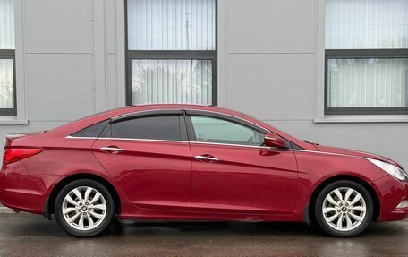 Hyundai Sonata VI, 2010 год, 995 000 рублей, 4 фотография