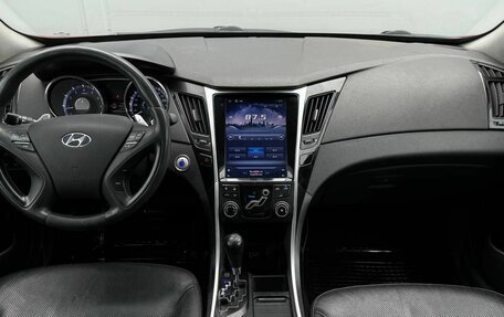 Hyundai Sonata VI, 2010 год, 995 000 рублей, 15 фотография