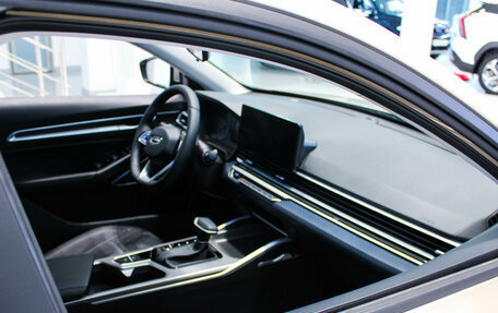Geely Emgrand, 2024 год, 2 243 990 рублей, 28 фотография