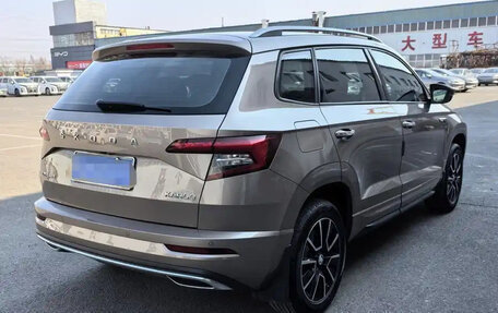 Skoda Karoq I, 2022 год, 1 700 035 рублей, 6 фотография