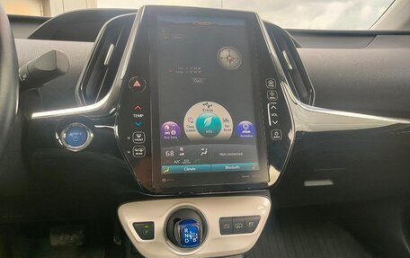 Toyota Prius IV XW50, 2017 год, 2 250 000 рублей, 28 фотография