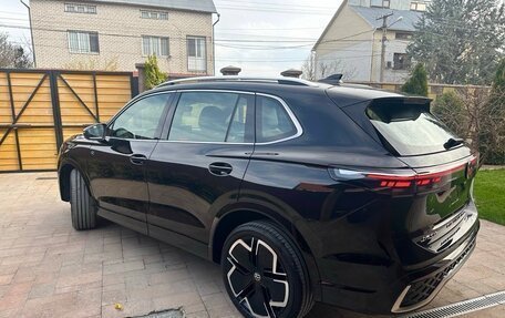 Volkswagen Tiguan, 2024 год, 4 399 000 рублей, 8 фотография