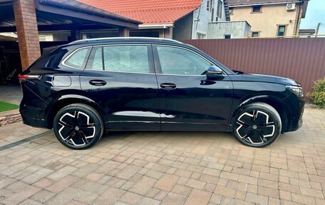Volkswagen Tiguan, 2024 год, 4 399 000 рублей, 5 фотография