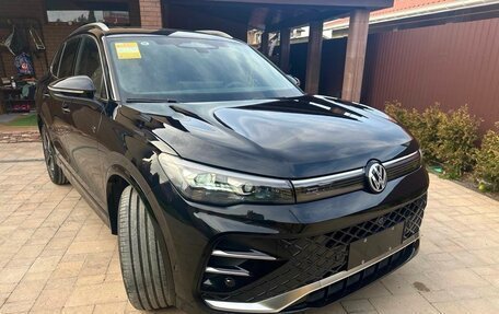 Volkswagen Tiguan, 2024 год, 4 399 000 рублей, 3 фотография