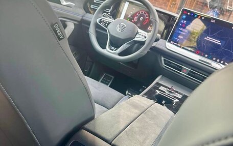 Volkswagen Tiguan, 2024 год, 4 399 000 рублей, 14 фотография