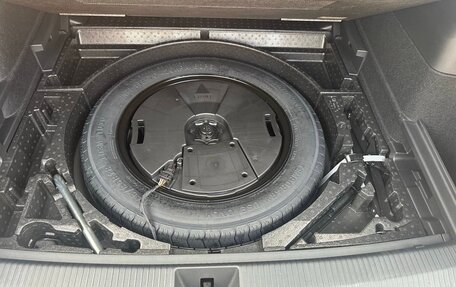 Volkswagen Tiguan, 2024 год, 4 399 000 рублей, 21 фотография