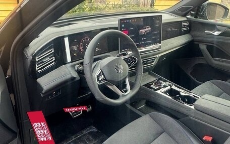 Volkswagen Tiguan, 2024 год, 4 399 000 рублей, 9 фотография