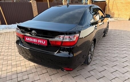 Toyota Camry, 2017 год, 2 840 000 рублей, 3 фотография