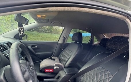 Volkswagen Polo VI (EU Market), 2013 год, 800 000 рублей, 6 фотография