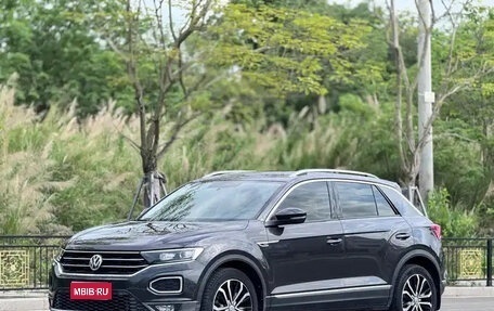 Volkswagen T-Roc I, 2021 год, 1 540 810 рублей, 1 фотография