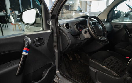 Renault Kangoo II рестайлинг, 2014 год, 920 000 рублей, 10 фотография